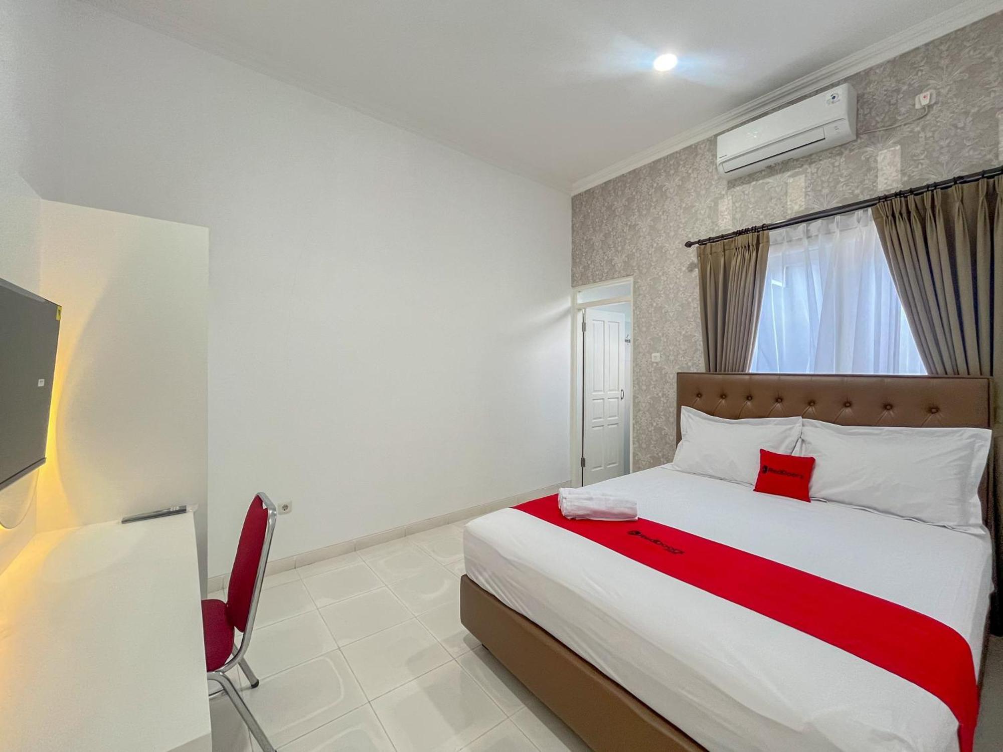 Reddoorz At Griya Martha Sumber Solo Hotel Bonorejo Bagian luar foto